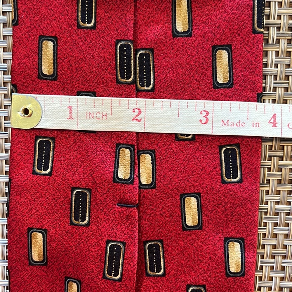 Do moggiio 100% Silk Tie Men Color: Red - Picture 4 of 4